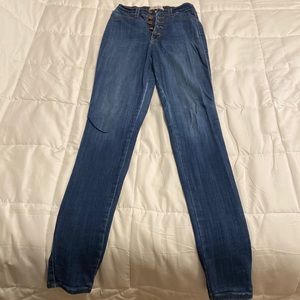 Vibrant Women’s Skinny Jeans Size 3
